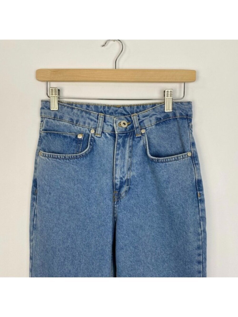 The Ragged Priest Lightwash Mom Jeans - Picture 3 of 10